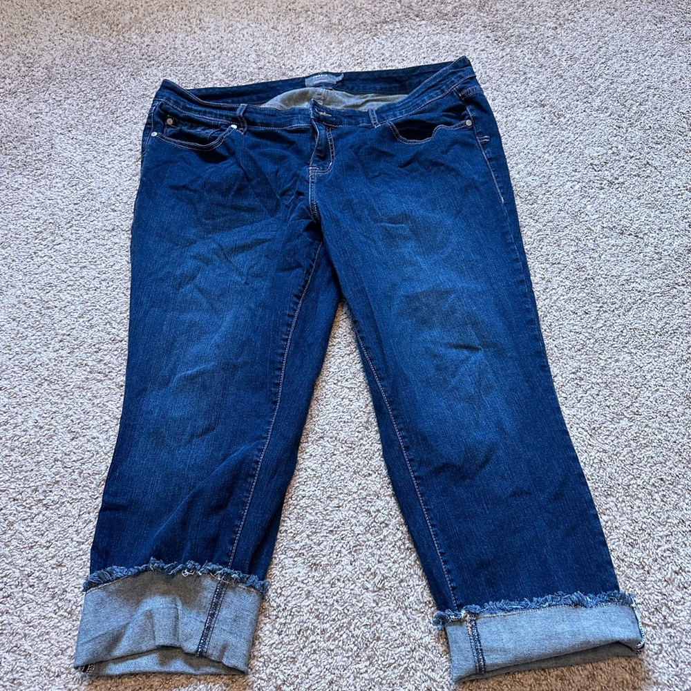 Torrid perfect crop boyfriend vintage stretch jeans